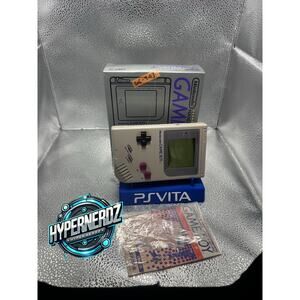 Original gameboy dmg in box! Amazing condition!